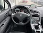 Peugeot 5008 1.2T 130pk Style 7p. | Dealeronderhouden | Trekhaak | Achteruitrijcamera | Panoramadak | Zeer nette staat