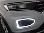Volkswagen T-Roc 1.5 TSI Style Business 150 pk | Navigatie | Trekhaak (afneembaar) | Parkeersensoren | LED koplampen | Adaptieve cruise control |