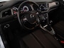 Volkswagen T-Roc 1.5 TSI Style Business 150 pk | Navigatie | Trekhaak (afneembaar) | Parkeersensoren | LED koplampen | Adaptieve cruise control |