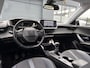 Peugeot 2008 1.2 PureTech Allure 2e Eigenaar l D-riem vv in 08/2024 l Camera360° l Draadloze telefoonlader l 131pk l Carplay l Navi l 6 Bak l Clima l Cruise l Halfleder l Keylss l 17'' Lmv l Pdc l N.A.P l Nieuwe Apk bij Aflevering