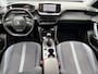 Peugeot 2008 1.2 PureTech Allure 2e Eigenaar l D-riem vv in 08/2024 l Camera360° l Draadloze telefoonlader l 131pk l Carplay l Navi l 6 Bak l Clima l Cruise l Halfleder l Keylss l 17'' Lmv l Pdc l N.A.P l Nieuwe Apk bij Aflevering
