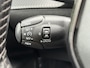 Peugeot 2008 1.2 PureTech Allure 2e Eigenaar l D-riem vv in 08/2024 l Camera360° l Draadloze telefoonlader l 131pk l Carplay l Navi l 6 Bak l Clima l Cruise l Halfleder l Keylss l 17'' Lmv l Pdc l N.A.P l Nieuwe Apk bij Aflevering