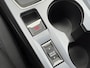 Peugeot 2008 1.2 PureTech Allure 2e Eigenaar l D-riem vv in 08/2024 l Camera360° l Draadloze telefoonlader l 131pk l Carplay l Navi l 6 Bak l Clima l Cruise l Halfleder l Keylss l 17'' Lmv l Pdc l N.A.P l Nieuwe Apk bij Aflevering