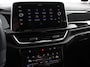 Volkswagen T-Roc 1.5 eTsi R-Line Edition Automaat Camera Navigatie Apple Carplay/Android Auto Climate control Lichtmetalen Velgen Extra Getint Glas Lichtmetalen Velgen Voorstoelen verwarmbaar