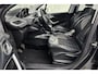Peugeot 2008 1.6 VTi Féline | Panoramadak | Trekhaak | Half lederen bekleding