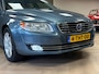 Volvo V70 1.6 T4 Momentum CLIMATE CRUISE CONTROL NAVIGATIE TREKHAAK PDC