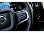 Volvo XC40 2.0 B4 Plus Dark | Trekhaak | Harman Kardon Audio | Achteruitrijcamera | Parkeersensoren | Keyless Entry | Elektrische Achterklep | Elektrisch Verstelbare Voorstoelen | Stoelverwarming | Google Navigatie | Apple Carplay | Android Auto | Lichtmetalen Velgen 18 inch