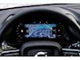 Volvo XC40 2.0 B4 Plus Dark | Trekhaak | Harman Kardon Audio | Achteruitrijcamera | Parkeersensoren | Keyless Entry | Elektrische Achterklep | Elektrisch Verstelbare Voorstoelen | Stoelverwarming | Google Navigatie | Apple Carplay | Android Auto | Lichtmetalen Velgen 18 inch