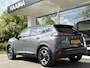 Peugeot e-2008 EV GT Avantage 50 kWh | 360gr camera | Dodehoek detectie | Adaptieve Cruise | Navigatie | Full LED | Two Tone