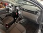 Dacia Duster 1.2 TCe Comfort Achteruitrijcamera - Airco - Navigatie - Trekhaak - Cruise control - Dakrails - Radio - Mistlampen voor - Start/stop systeem - Led verlichting - Elektrische ramen - Stuur multifunctioneel - Centrale vergrendeling met afstandsbediening - Bluetooth