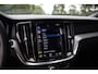 Volvo V60 2.0 T6 Recharge AWD R-Design , Panoramadak, Cruise control, Elektrisch verstelbare stoelen met geheugen,