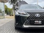 Lexus UX 250h Preference Line | Trekhaak, Dodehoekherkenning, 18 inch, Parkeersensoren, Stoel + Stuurverwarming