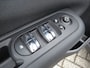 MINI Clubman 1.5 One Salt Serious Business / NAV / PDC 2x / Bleutooth