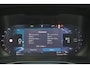 Volvo EC40 Performance Ultra Black Edition 82 kWh - Panoramadak - IntelliSafe Assist & Surround - 360º Camera - Harman/Kardon audio - Verwarmde voorstoelen, stuur & achterbank - Parkeersensoren voor & achter - Elektr. bedienb. voorstoelen met geheugen links - Draadloze tel. lader - Warmtepomp - 20' LMV