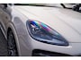 Porsche Cayenne Coupé 3.0 E-Hybrid | Burmester | Achterasbesturing | Cashmerebeige | Head up | Adaptieve cruise | Soft Close | 360