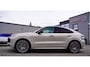 Porsche Cayenne Coupé 3.0 E-Hybrid | Burmester | Achterasbesturing | Cashmerebeige | Head up | Adaptieve cruise | Soft Close | 360