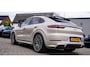 Porsche Cayenne Coupé 3.0 E-Hybrid | Burmester | Achterasbesturing | Cashmerebeige | Head up | Adaptieve cruise | Soft Close | 360