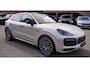 Porsche Cayenne Coupé 3.0 E-Hybrid | Burmester | Achterasbesturing | Cashmerebeige | Head up | Adaptieve cruise | Soft Close | 360