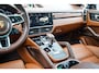 Porsche Cayenne Coupé 3.0 E-Hybrid | Burmester | Achterasbesturing | Cashmerebeige | Head up | Adaptieve cruise | Soft Close | 360