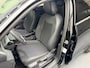 Volkswagen T-Roc 1.5 eTsi R-Line First Edition - Elek. Achterklep - IQ Lights - Camera - Clima - Stuur/Stoelverw.