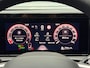 Volkswagen T-Roc 1.5 eTsi R-Line First Edition - Elek. Achterklep - IQ Lights - Camera - Clima - Stuur/Stoelverw.