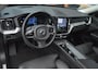 Volvo XC60 T6 Hybride Long Range AWD Plus Dark | Head-Up Display | 360° Camera | Gelamineerde ruiten | Panoramadak |