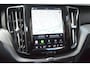 Volvo XC60 T6 Hybride Long Range AWD Plus Dark | Head-Up Display | 360° Camera | Gelamineerde ruiten | Panoramadak |