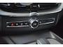 Volvo XC60 T6 Hybride Long Range AWD Plus Dark | Head-Up Display | 360° Camera | Gelamineerde ruiten | Panoramadak |
