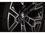 BMW 5-Serie Touring 550e xDrive | INNOVATION / M SPORT PRO- PACK | PANORAMADAK | HEAD UP | STUURVERWARMING | 360 CAMERA | 20"
