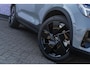 Volvo EX40 Extended Range Ultra Black Edition | Google | Longe Range | Harman Kardon Audio | Keyless | Schuif-/Kanteldak | Elek. Stoelen | 360 Camera | Getint Glas | Elek. Achterklep | 20" LM velgen