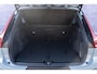 Volvo EX40 Extended Range Ultra Black Edition | Google | Longe Range | Harman Kardon Audio | Keyless | Schuif-/Kanteldak | Elek. Stoelen | 360 Camera | Getint Glas | Elek. Achterklep | 20" LM velgen