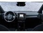 Volvo EX40 Extended Range Ultra Black Edition | Google | Longe Range | Harman Kardon Audio | Keyless | Schuif-/Kanteldak | Elek. Stoelen | 360 Camera | Getint Glas | Elek. Achterklep | 20" LM velgen