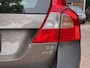 Volvo XC70 2.4 D5 Kinetic | Automaat + Schuif/kantel dak + Leder + Memory nu €4.975,-!!!