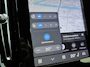 Volvo XC40 2.0 B4 Plus Dark | Trekhaak | Harman Kardon Audio | Achteruitrijcamera | Parkeersensoren | Keyless Entry | Elektrische Achterklep | Elektrisch Verstelbare Voorstoelen | Stoelverwarming | Google Navigatie | Apple Carplay | Android Auto | Lichtmetalen Velgen 18 inch