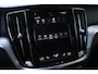 Volvo V60 T5 Momentum | Achteropkomend verkeer waarschuwing | Autonomous Emergency Braking | Bots herkenning en activatie | Cruise control | Rijstrooksensor met correctie | Uitwijk assistent | Navigatiesysteem full map + hard disk