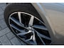 Volvo V60 T5 Momentum | Achteropkomend verkeer waarschuwing | Autonomous Emergency Braking | Bots herkenning en activatie | Cruise control | Rijstrooksensor met correctie | Uitwijk assistent | Navigatiesysteem full map + hard disk