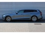 Volvo V60 T5 Momentum | Achteropkomend verkeer waarschuwing | Autonomous Emergency Braking | Bots herkenning en activatie | Cruise control | Rijstrooksensor met correctie | Uitwijk assistent | Navigatiesysteem full map + hard disk
