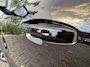 Volvo XC40 2.0 B4 Plus Dark | Trekhaak | Harman Kardon Audio | Achteruitrijcamera | Parkeersensoren | Keyless Entry | Elektrische Achterklep | Elektrisch Verstelbare Voorstoelen | Stoelverwarming | Google Navigatie | Apple Carplay | Android Auto | Lichtmetalen Velgen 18 inch