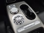 Genesis GV60 Long Range Sport 87,2 kWh AWD / SOH 98% / Fabrieksgarantie tot 05-2027 / Dealer onderhouden / Trekhaak afneembaar / CCS snelladen / Trekgewicht 1600 kg / Head Up Display / Panoramadak / Warmtepomp / Stuur- & Stoelverwarming / Rondomzicht camera / Stoelventilatie / Elektrische achterklep /