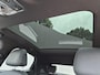 Genesis GV60 Long Range Sport 87,2 kWh AWD / SOH 98% / Fabrieksgarantie tot 05-2027 / Dealer onderhouden / Trekhaak afneembaar / CCS snelladen / Trekgewicht 1600 kg / Head Up Display / Panoramadak / Warmtepomp / Stuur- & Stoelverwarming / Rondomzicht camera / Stoelventilatie / Elektrische achterklep /