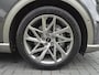 Genesis GV60 Long Range Sport 87,2 kWh AWD / SOH 98% / Fabrieksgarantie tot 05-2027 / Dealer onderhouden / Trekhaak afneembaar / CCS snelladen / Trekgewicht 1600 kg / Head Up Display / Panoramadak / Warmtepomp / Stuur- & Stoelverwarming / Rondomzicht camera / Stoelventilatie / Elektrische achterklep /