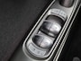 Genesis GV60 Long Range Sport 87,2 kWh AWD / SOH 98% / Fabrieksgarantie tot 05-2027 / Dealer onderhouden / Trekhaak afneembaar / CCS snelladen / Trekgewicht 1600 kg / Head Up Display / Panoramadak / Warmtepomp / Stuur- & Stoelverwarming / Rondomzicht camera / Stoelventilatie / Elektrische achterklep /