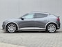 Genesis GV60 Long Range Sport 87,2 kWh AWD / SOH 98% / Fabrieksgarantie tot 05-2027 / Dealer onderhouden / Trekhaak afneembaar / CCS snelladen / Trekgewicht 1600 kg / Head Up Display / Panoramadak / Warmtepomp / Stuur- & Stoelverwarming / Rondomzicht camera / Stoelventilatie / Elektrische achterklep /