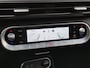 Genesis GV60 Long Range Sport 87,2 kWh AWD / SOH 98% / Fabrieksgarantie tot 05-2027 / Dealer onderhouden / Trekhaak afneembaar / CCS snelladen / Trekgewicht 1600 kg / Head Up Display / Panoramadak / Warmtepomp / Stuur- & Stoelverwarming / Rondomzicht camera / Stoelventilatie / Elektrische achterklep /