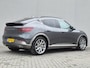 Genesis GV60 Long Range Sport 87,2 kWh AWD / SOH 98% / Fabrieksgarantie tot 05-2027 / Dealer onderhouden / Trekhaak afneembaar / CCS snelladen / Trekgewicht 1600 kg / Head Up Display / Panoramadak / Warmtepomp / Stuur- & Stoelverwarming / Rondomzicht camera / Stoelventilatie / Elektrische achterklep /