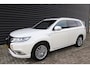 Mitsubishi Outlander 2.4 PHEV Instyle Opendak, 1e eigenaar, Dealer O.H. Adapttieve cruise, SOH = 82%