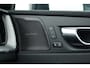 Volvo XC60 2.0 T8 Plug-in hybrid AWD Plus Black Edition | Pano | HUD | 360cam | H&K Audio | Elek. Trekhaak | Memory seats | Vapour Grey