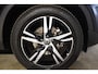 Volvo XC40 T2 129PK Automaat R-Design / Navigatie / Parkeersensoren / Adaptieve Cruise control / R-Design leder-Nubuck bekl. / Dodehoeksensor / Extra getint glas / All season banden