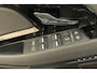 Land Rover Range Rover Evoque P270e SE Dynamic Edition | Panoramadak | Black Pack | 20 inch Gloss Black | Cold Climate Pack