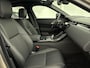Land Rover Range Rover Velar P400e R-Dynamic SE | Panoramadak | Black Pack | Head-Up Batumi Gold / Ebony